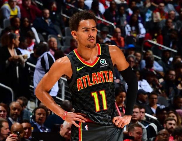 每体：瓜迪奥拉本周一现身巴塞罗那，受邀参加一场新书发布会（每体：瓜迪奥拉周一亮相巴塞罗那，应邀出席新书发布会）