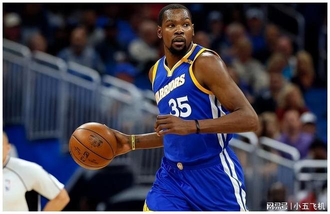 奥斯卡、巴尔加斯赛季前离队，武磊长期伤缺，但海港仍夺冠军（奥斯卡、巴尔加斯季前离队，武磊长期伤停，海港仍问鼎冠军）