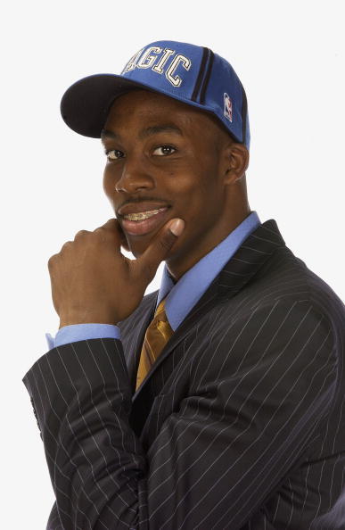 FC26足球庆典队长：金搓姆巴佩领衔，C罗、凯恩、范戴克在列（FC26足球庆典队长阵容：姆巴佩坐镇，C罗、凯恩、范戴克悉数入围）