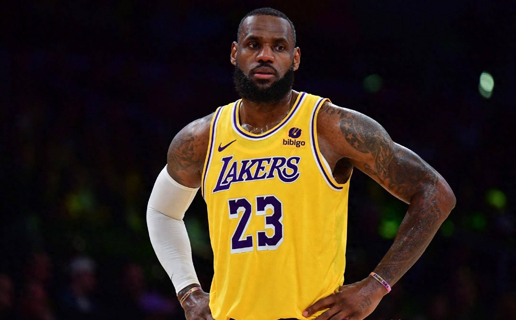 热火140-123大胜快船送其五连败 伦纳德36分哈登11分难救主（热火140-123痛击快船送其五连败 伦纳德36分哈登11分无力回天）