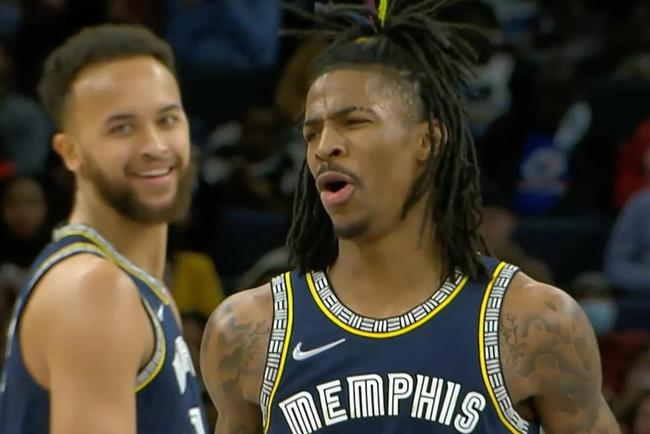 掘金约基奇三双末节爆发（约基奇砍三双 末节发力助掘金）