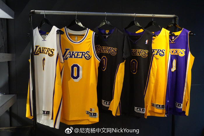 纳帅谈施蒂勒落选：和球员沟通过了，斯图加特对此不满才正常（纳帅解释施蒂勒落选：已与球员沟通，斯图加特不满可以理解）