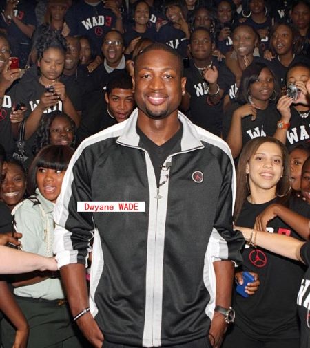 米体预测罗马vs那不勒斯首发：迪巴拉pk霍伊伦，苏莱在列（米体前瞻罗马对阵那不勒斯首发：迪巴拉对决霍伊伦，苏莱入选）