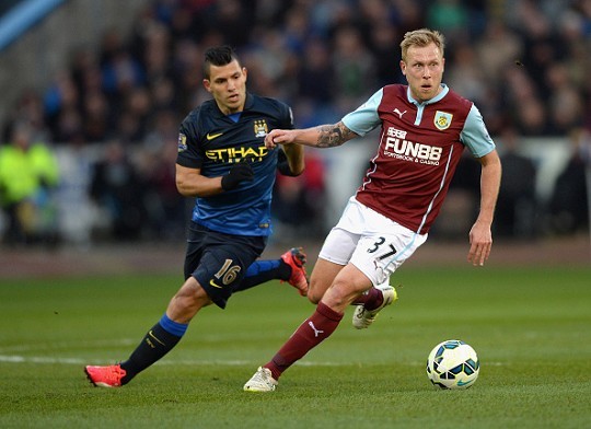 多特vs门兴：吉拉西搭档阿德耶米，布兰特、格罗斯出战（多特战门兴：吉拉西携手阿德耶米，布兰特与格罗斯出战）