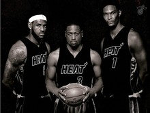 巴萨梅西进球助球队领先皇家社会（梅西破门，巴萨领先皇家社会）