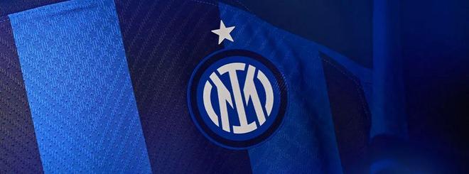 活塞逆转击败开拓者，坎宁安和邓罗关键表现助力取胜，展现强大韧性。（活塞逆袭擒下开拓者，坎宁安与邓罗关键时刻发力，韧性尽显）