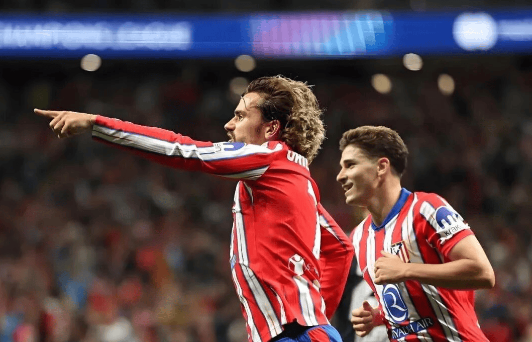 胡梅尔斯：拜仁上半场不给巴黎任何喘息机会，甚至有级别差距（胡梅尔斯：拜仁上半场全面压制巴黎，仿佛不在同一档次）