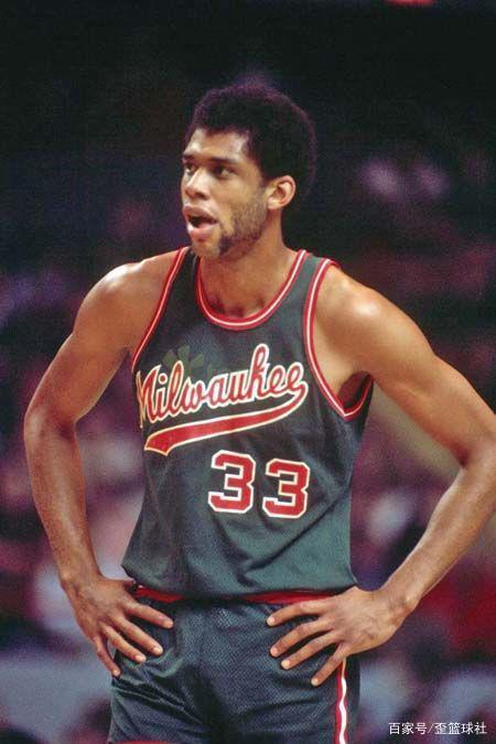 罗体：尤文准备报价尤尔曼德，葡体要价5000-6000万欧（据罗体，尤文酝酿求购尤尔曼德，葡萄牙体育标价5000-6000万欧）